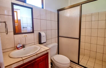 Hotel Los Higuerones - Habitaciones con tres camas en Paso Canoas